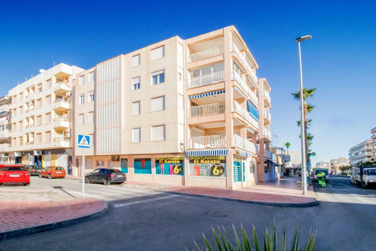 Apartamento 50M Al Mar تورّيفيِخا المظهر الخارجي الصورة