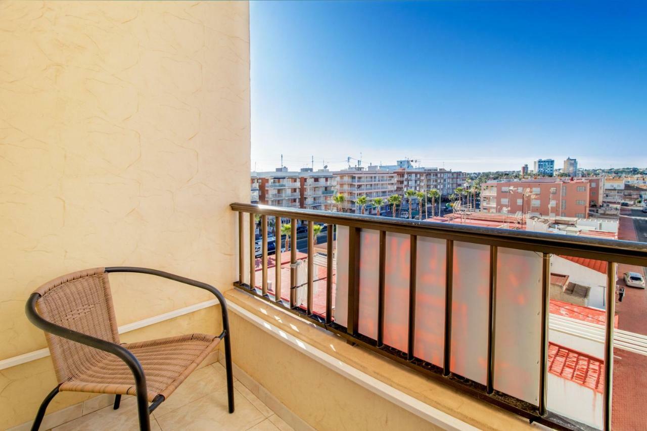 Apartamento 50M Al Mar تورّيفيِخا المظهر الخارجي الصورة